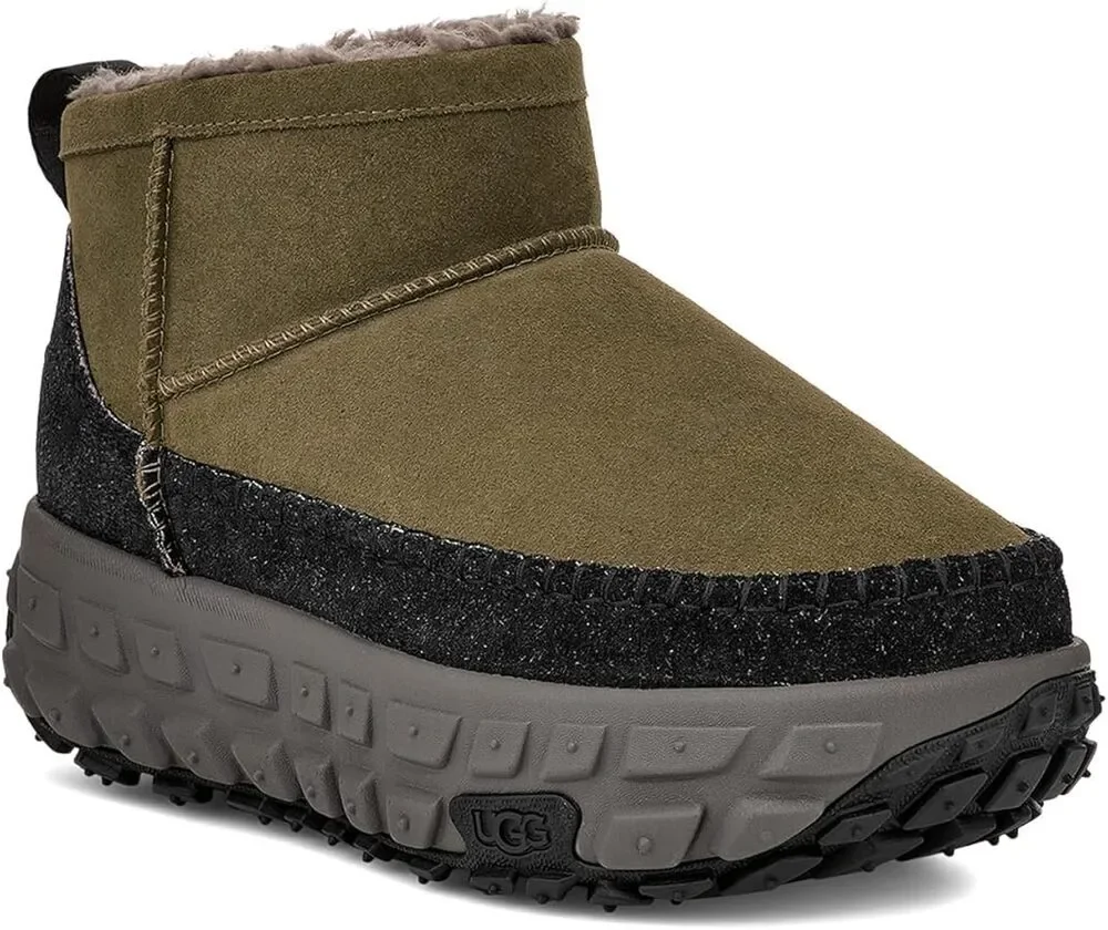 UGG All Gender Venture Daze Ultra Mini Cozy Boot